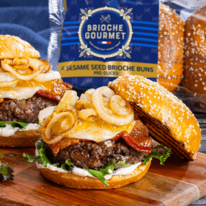 Gouda-Bacon Burger with Orange Marmalade & Caramelized Onions (1)