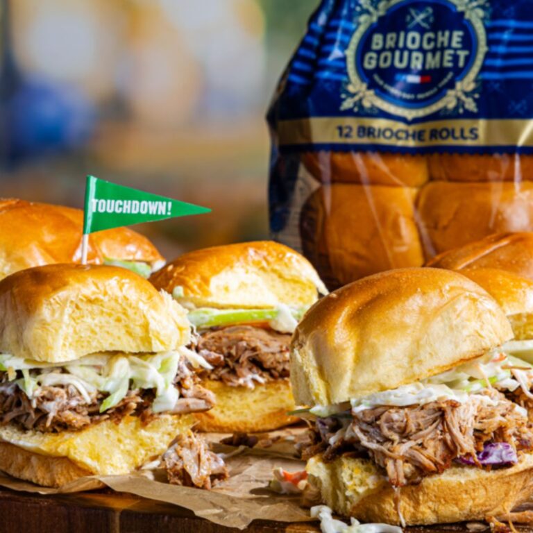 Slow Cooker Apple Cider Pulled Pork Sliders